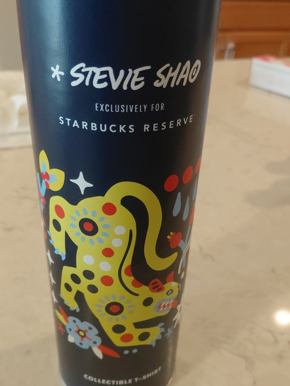 Starbucks Reserve Stevie Shao Collectible T-Shirt Extra Large Artist Edition NWT